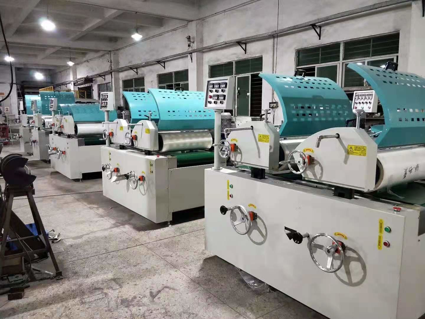 Dongguan Osmanuv Machinery Equipment Co., Ltd dây chuyền sản xuất nhà máy