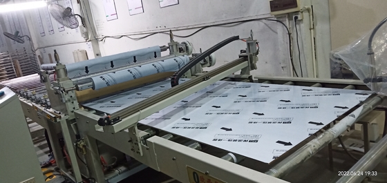 Laminate hiệu quả với Máy laminator phim 0.03-2mm Độ dày laminating