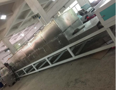 Chế độ điều khiển PLC Máy sấy vi sóng chân không cho 1-10T / h Capacity in High Demand