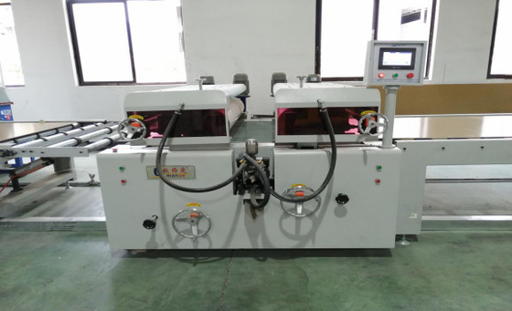 Cho các vật liệu PC khác nhau hoặc gạch sàn nhựa PVC hoặc kim loại vật liệu phẳng khác Máy sơn lăn kép
