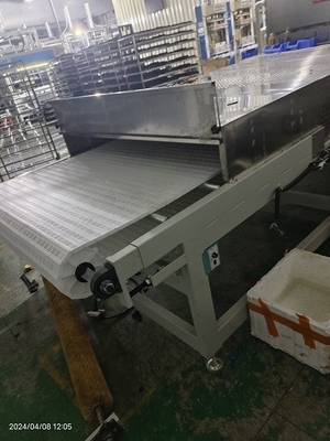 Máy sấy chân không vi sóng 9 giai đoạn cho nhiệt độ môi trường dưới 0 ̊40C cho đóng gói công nghiệp