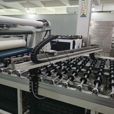 Hiệu suất cao không bị nếp nhăn dễ vận hành Máy làm mỏng phim tốc độ cao