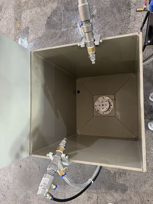 Cao độ tin cậy và hiệu quả quay lớp phủ UV Máy sơn nhỏ gọn cho lớp phủ hoàn hảo