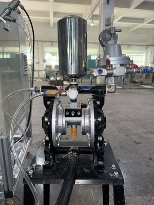 Hệ thống sơn xịt tự động cho bột đúc.