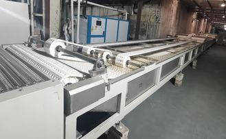 Hiệu suất đáng tin cậy kỹ thuật chính xác lớp phủ sàn và dây chuyền nướng cho PVC WPC LVT
