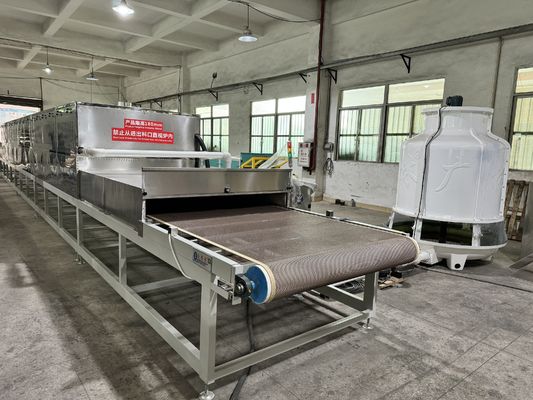 lò sấy vi sóng công nghiệp với hệ thống sưởi ấm khối lượng liên tục loại dây đai và đầu ra năng lượng tùy chỉnh