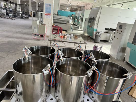 Hệ thống sơn xoay tốc độ cao cho đồ dùng trên bàn.