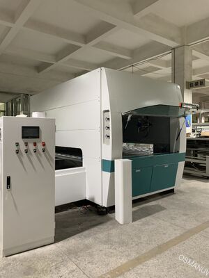 Đường phủ phun tự động tốc độ cao cho các tấm đồ nội thất 5-20 m / min Sản xuất với cấu hình súng tùy chỉnh cho MDF & sợi đáy