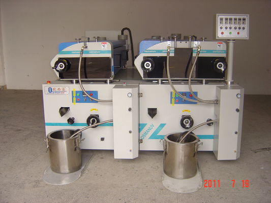 ISO9001 Máy sơn phủ hoàn toàn chính xác dày 3mm Máy tính Màu trắng