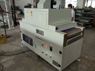 Máy tính 220V 50HZ Đèn trắng UV Máy đóng rắn 200m / phút