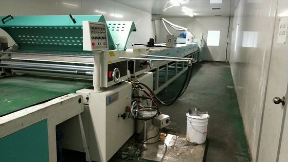 Máy phủ vecni nạp tự động 380v 50Hz 3 tờ / phút