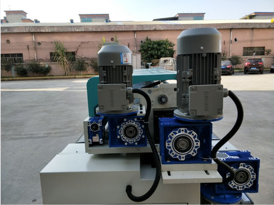 Máy phủ con lăn đơn hạng nặng có chiều rộng rộng để hoàn thiện bảng nội thất