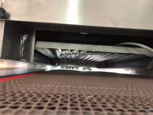 Đường dẫn khử trùng tia cực tím hiệu quả cao UV-C (253,7 nm) cho bao bì thực phẩm. 99,9% loại bỏ mầm bệnh.