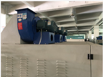 Máy phủ UV 200nm - 450nm tự động với bộ điều nhiệt BKC