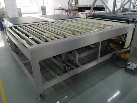 Máy dây chuyền vận chuyển chạy bằng động cơ servo với công suất điều khiển PLC 50kg/h