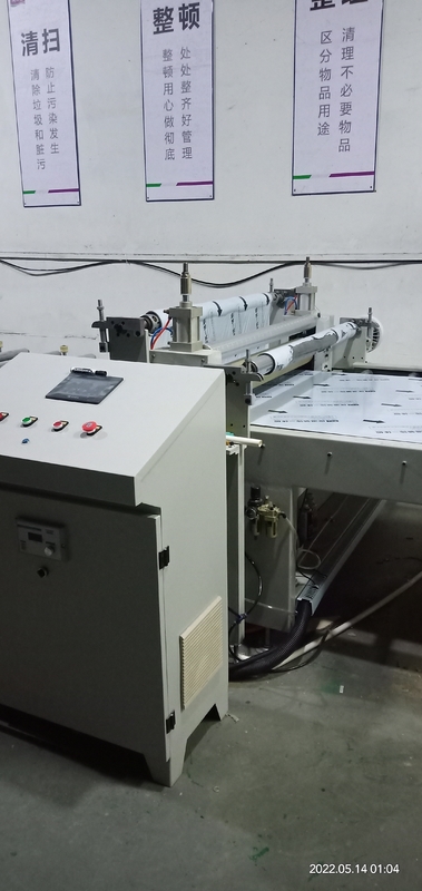 Máy làm mỏng phim với độ dày làm mỏng 0,03-2mm và cho điện áp 380V/50HZ
