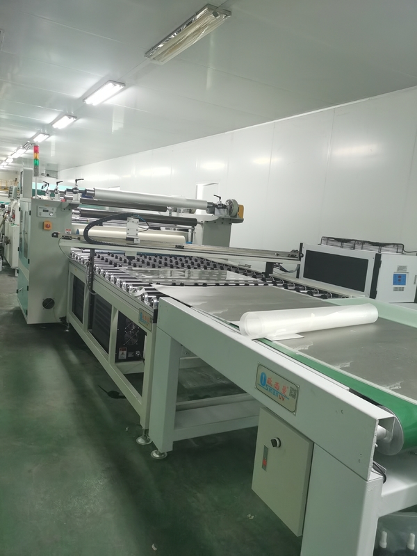 1-20m/min vận chuyển tốc độ phim máy mài 500mm chiều dài 0-1320mm chiều rộng làm việc cho Acrylic board