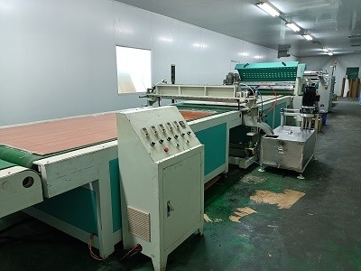 2000kg tổng trọng lượng máy Máy phủ rèm cho sản xuất quy mô lớn