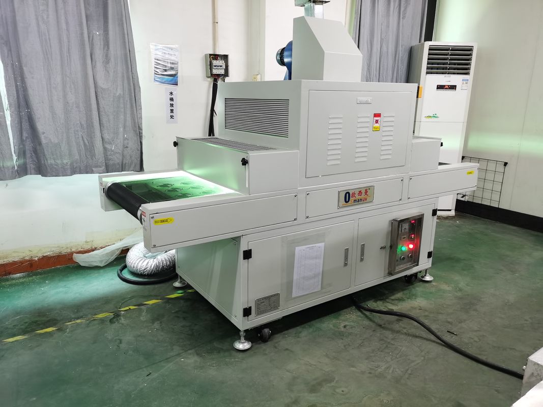 Đạt được tốc độ khắc phục Máy khắc phục tia cực tím với hệ thống truyền động cơ Desheng 1HP của chúng tôi 5-20m / phút tốc độ