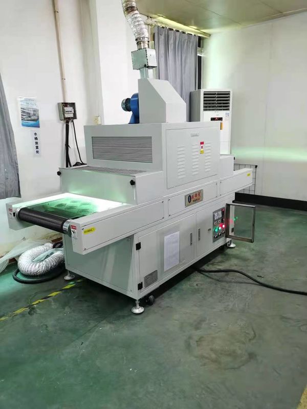 Máy làm sạch tia cực tím nhỏ gọn cho tấm phẳng. R & D và sản xuất hàng loạt nhỏ