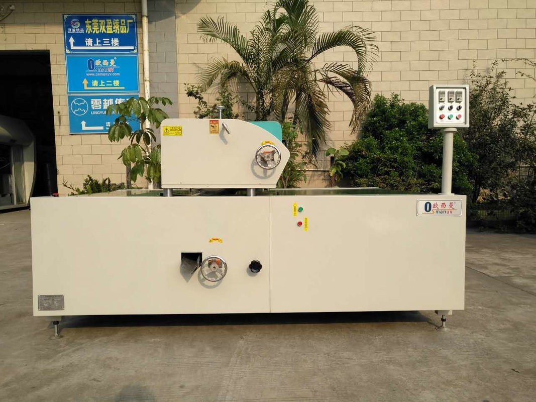 Các con lăn vận chuyển hạng nặng mạnh mẽ với tốc độ lăn 0-20m/min và sơn vật liệu phủ