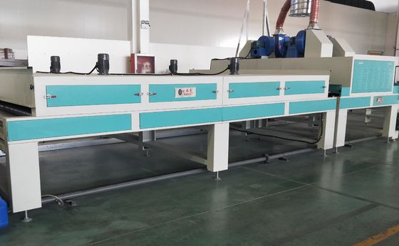 Dây chuyền sơn UV tại chỗ cỏ xanh / Máy in tự động Uv ISO9001 1320mm