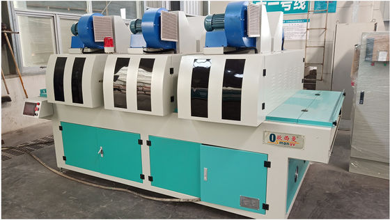 Máy làm cứng UV 300mm * 400mm Khu vực làm cứng với thời lượng đèn 8000h và bước sóng 365nm
