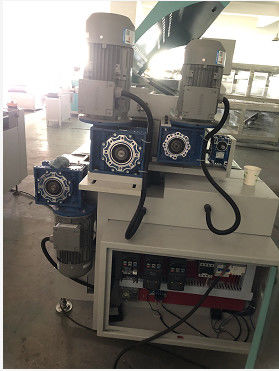 Cung cấp điện AC220V/50HZ và 0-1000ml/min Khối lượng phun cho thiết bị phủ phun